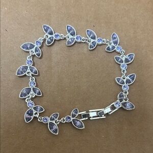 Avon Lavender Leaf tennis bracelet